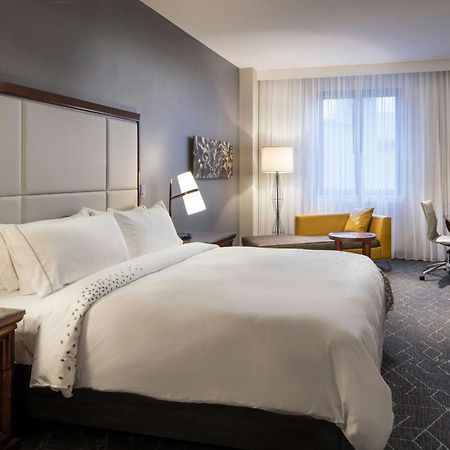 Renaissance Providence Downtown Hotel Bagian luar foto