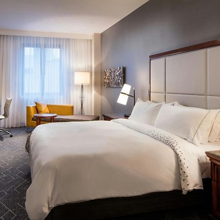Renaissance Providence Downtown Hotel Bagian luar foto
